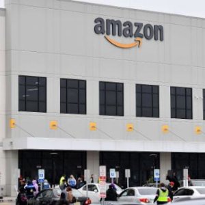 Amazon looking to fill 4,900 jobs in Southern California including ‘hundreds’ in Palm Springs