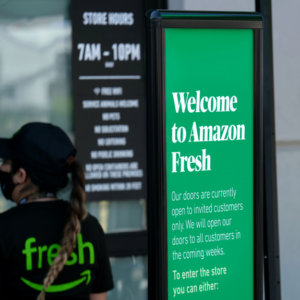Grab a ‘smart cart’: First Amazon Fresh opens to public in Woodland Hills