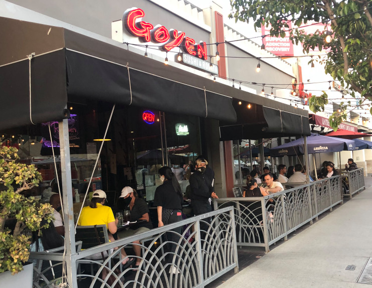 Outdoor dining on 2nd Street in Long Beach — 4 delicious options