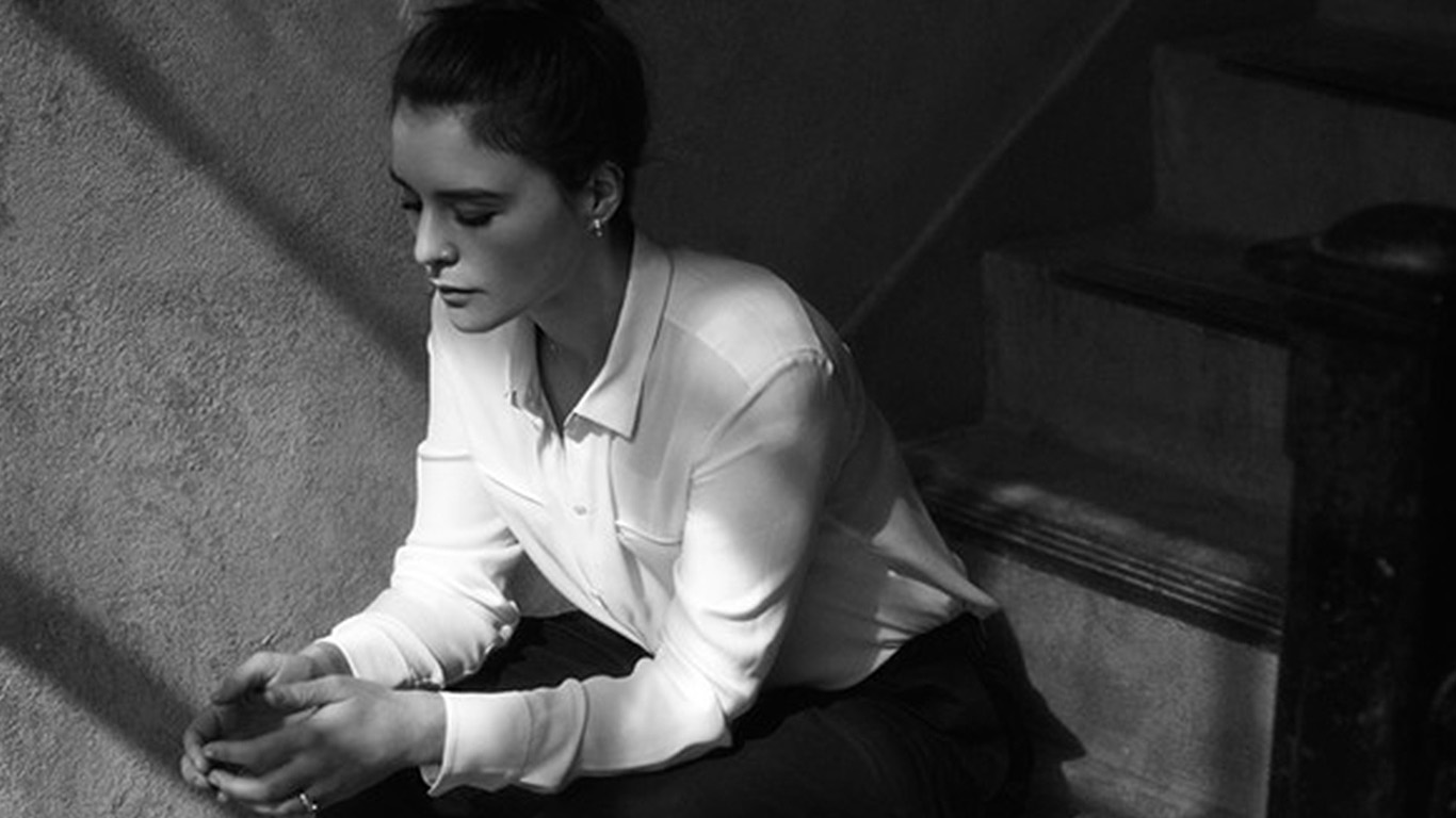 Jessie-Ware-Say-You-Love-Me-Review