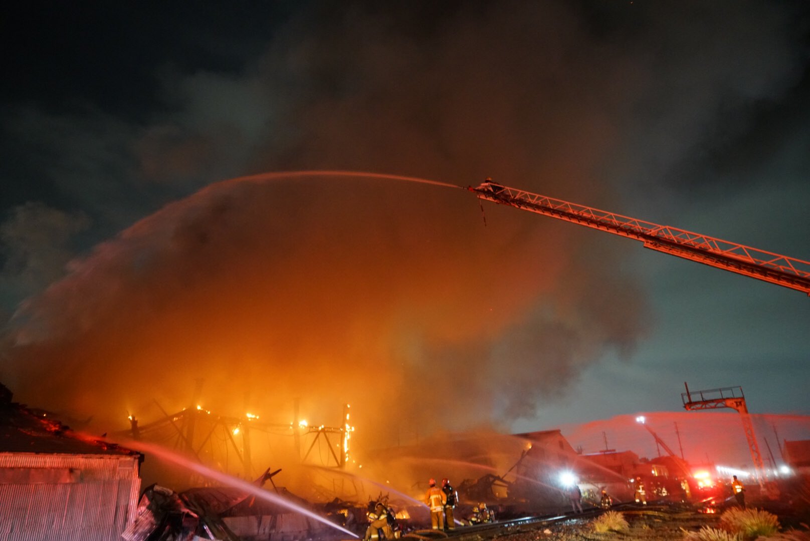 Huntington Park warehouse fire