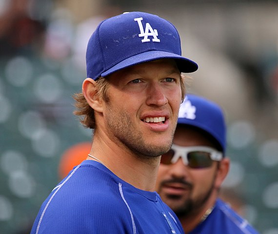 Dodgers pitcher Kershaw mourns his mother on Mother's Day