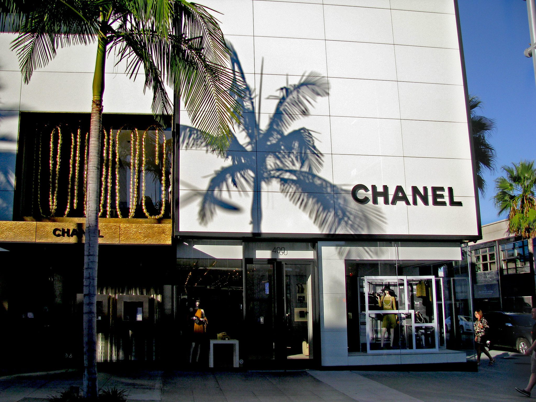 Van used to smash into Chanel store in Beverly Grove area of Los Angeles