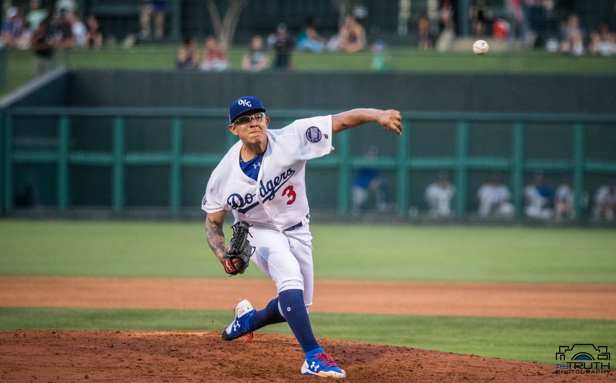 Report: Julio Urias shoved woman into fence before arrest