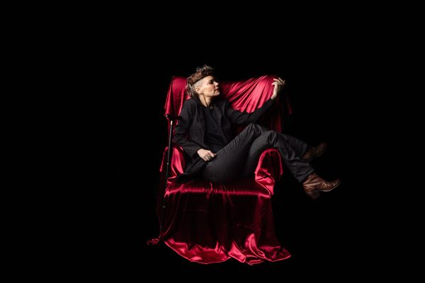 Ann Noble as Richard III.