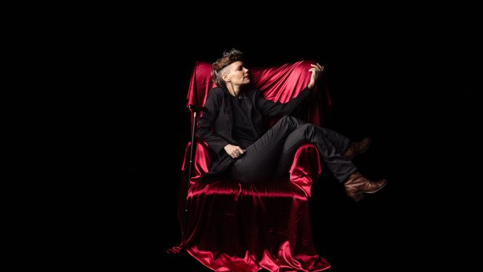 Ann Noble as Richard III.